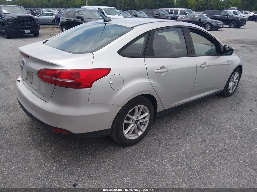 2017 FORD FOCUS SE