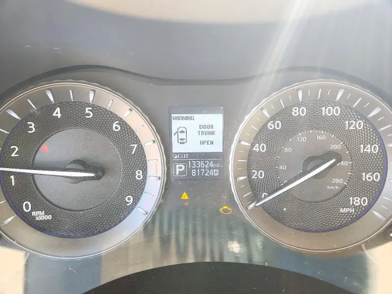 2015 INFINITI Q70 3.7  