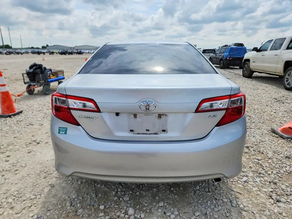 2014 TOYOTA CAMRY LE  