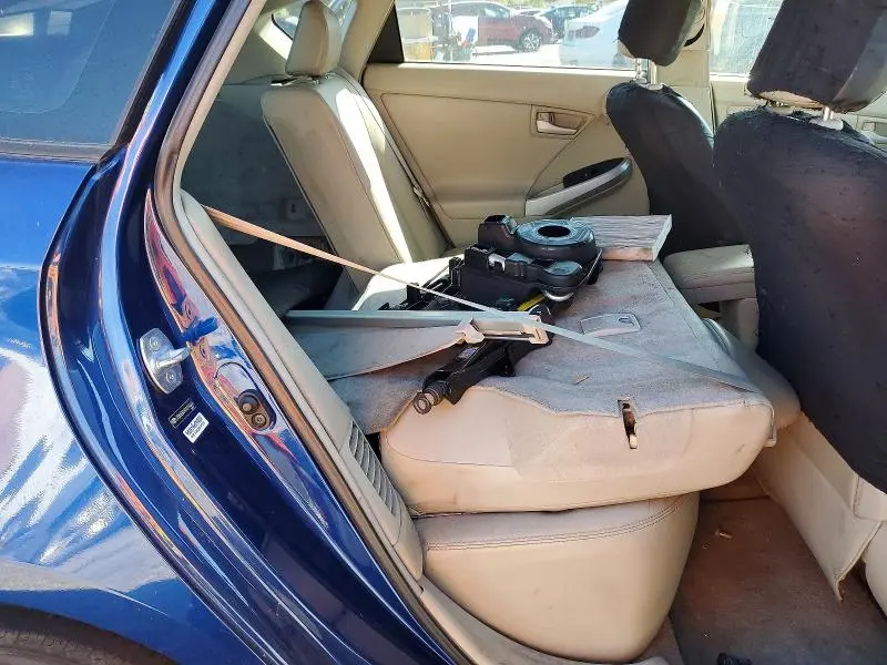 2010 TOYOTA PRIUS IV  