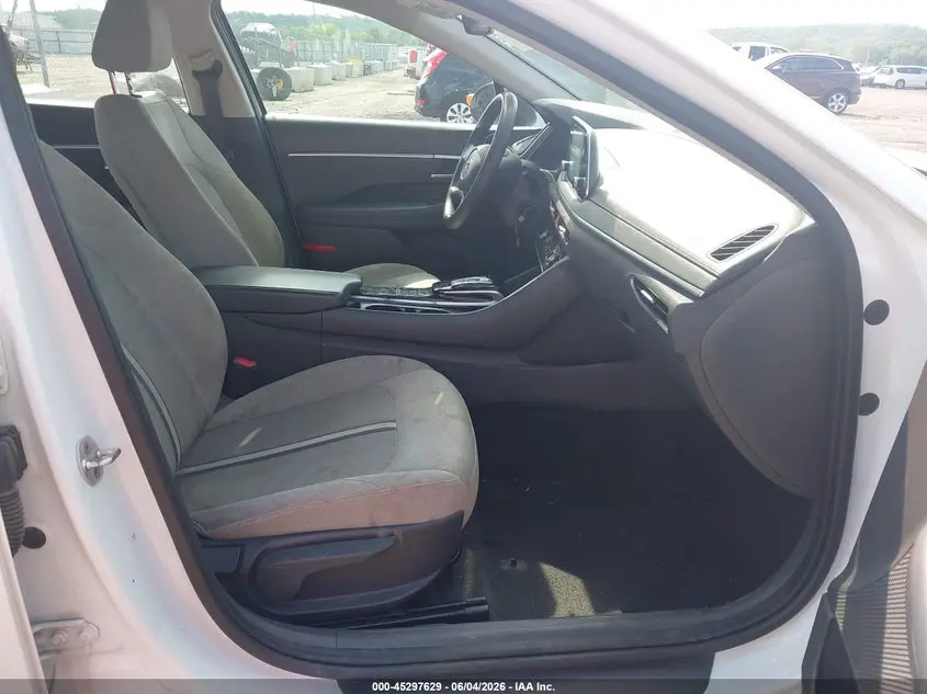 2021 HYUNDAI SONATA SE