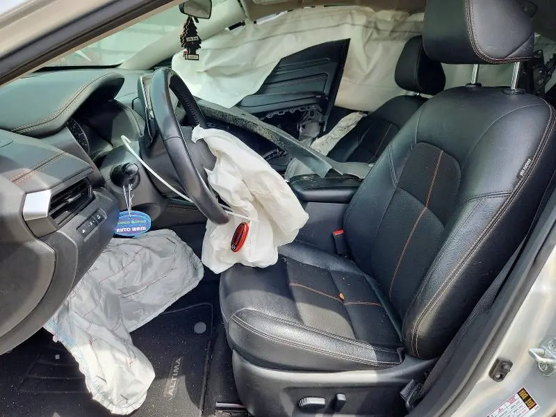 2022 NISSAN ALTIMA SR  