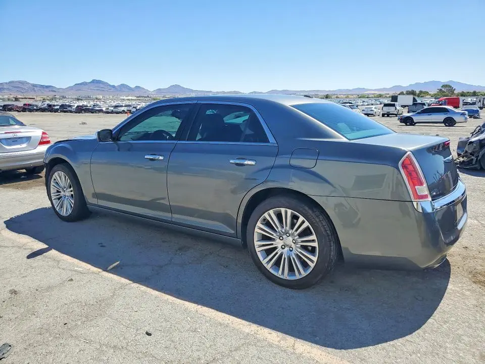 2011 CHRYSLER 300 LIMITED  