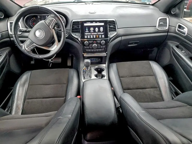 2020 JEEP GRAND CHEROKEE LAREDO  