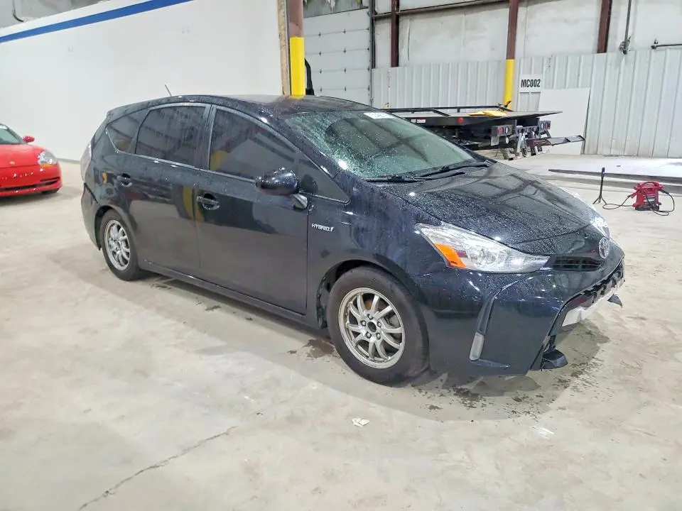 2017 TOYOTA PRIUS V FOUR  
