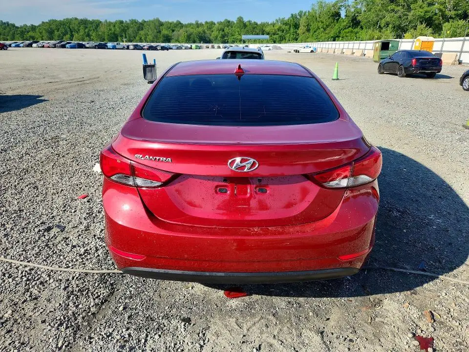 2016 HYUNDAI ELANTRA SE  