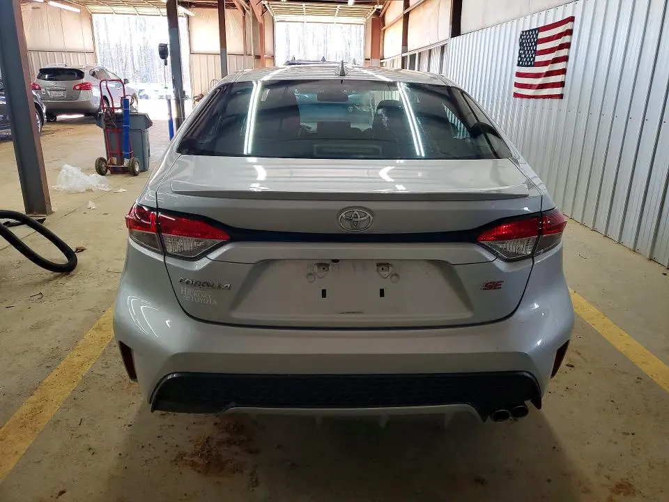 2022 TOYOTA COROLLA SE  