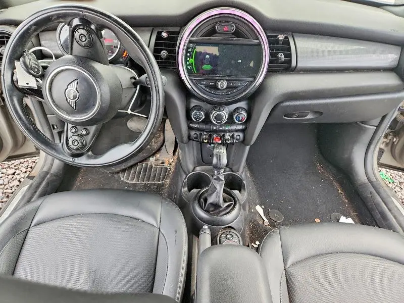 2019 MINI COOPER   