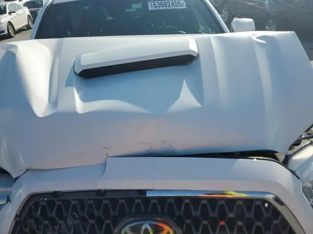 2018 TOYOTA TACOMA DOUBLE CAB  