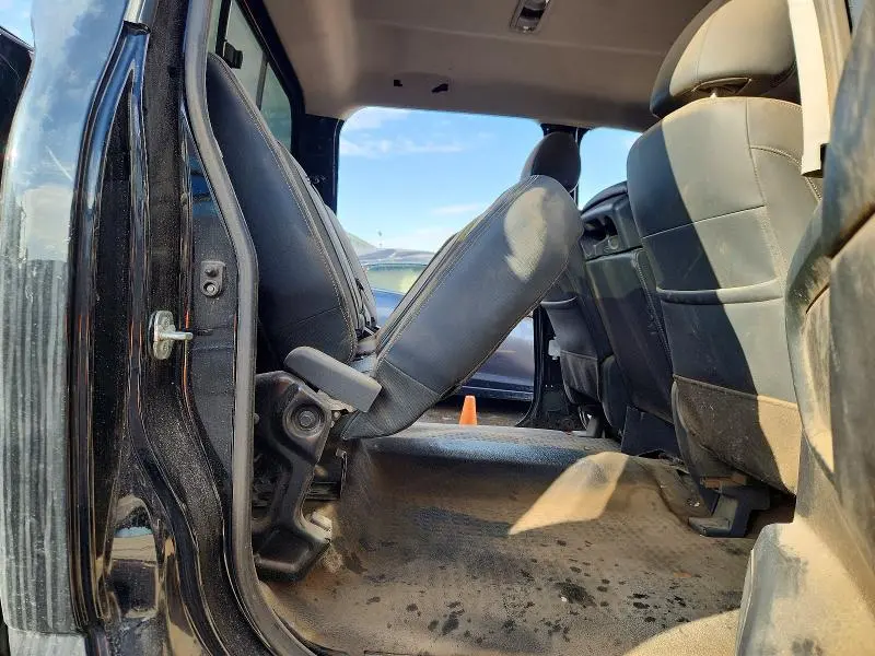 2020 NISSAN TITAN S  