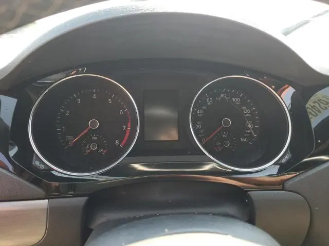 2016 VOLKSWAGEN JETTA SPORT  