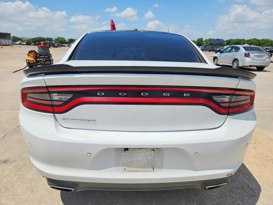 2015 DODGE CHARGER SE  