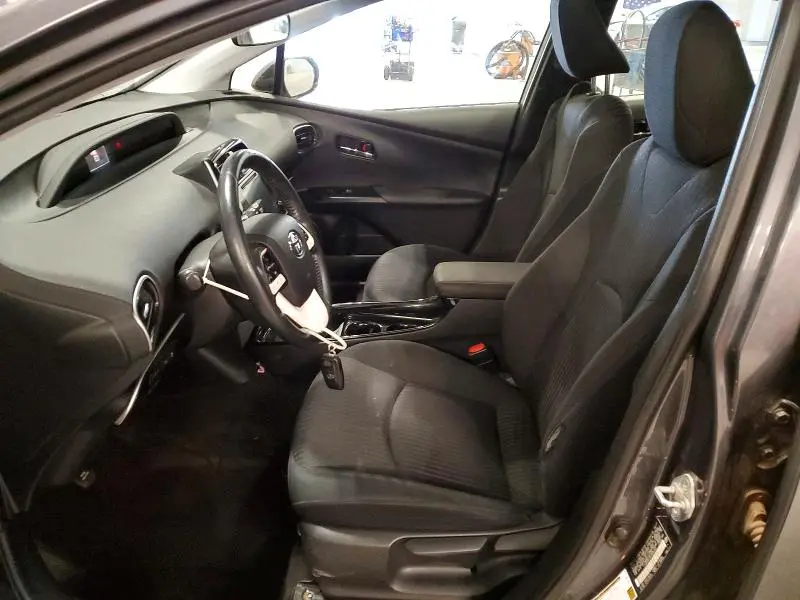 2017 TOYOTA PRIUS THREE  