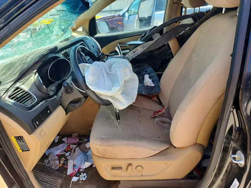 2019 KIA SEDONA LX  