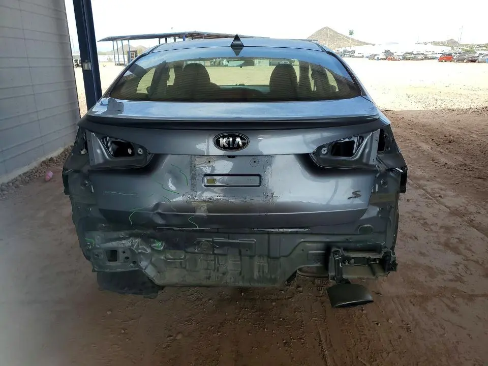 2018 KIA FORTE S  