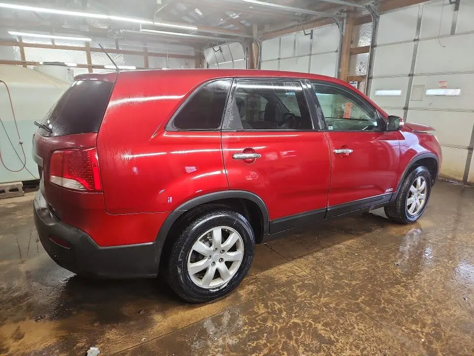 2011 KIA SORENTO LX  