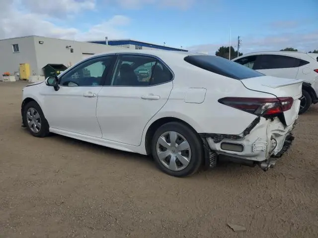 2022 TOYOTA CAMRY XLE  