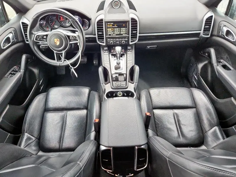2016 PORSCHE CAYENNE   