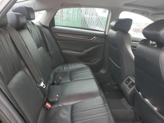 2018 HONDA ACCORD TOURING  