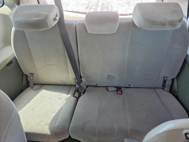 2011 TOYOTA SIENNA LE  