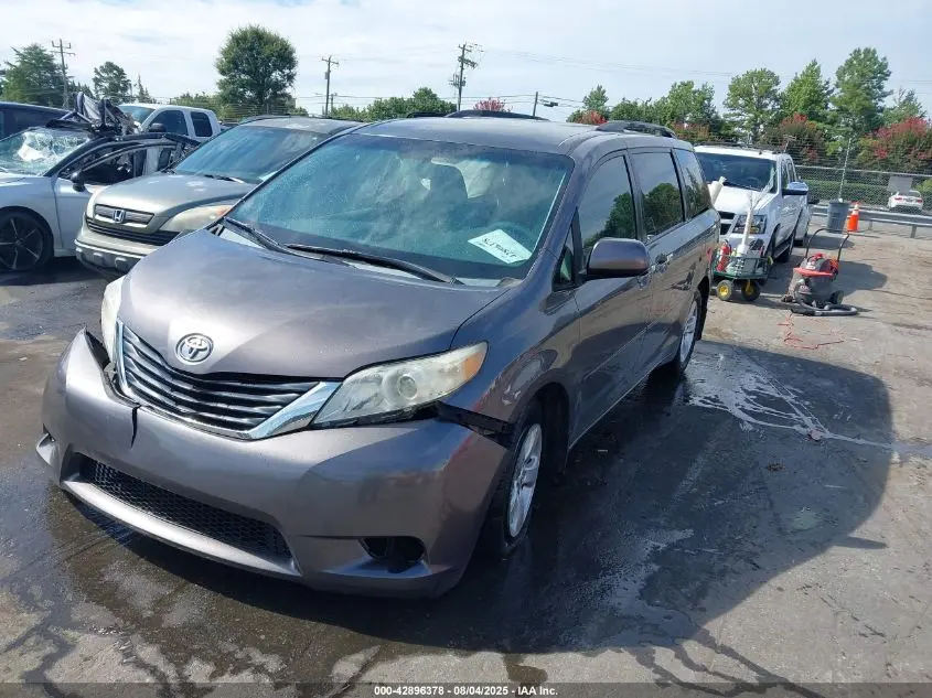 2013 TOYOTA SIENNA LE V6 8 PASSENGER