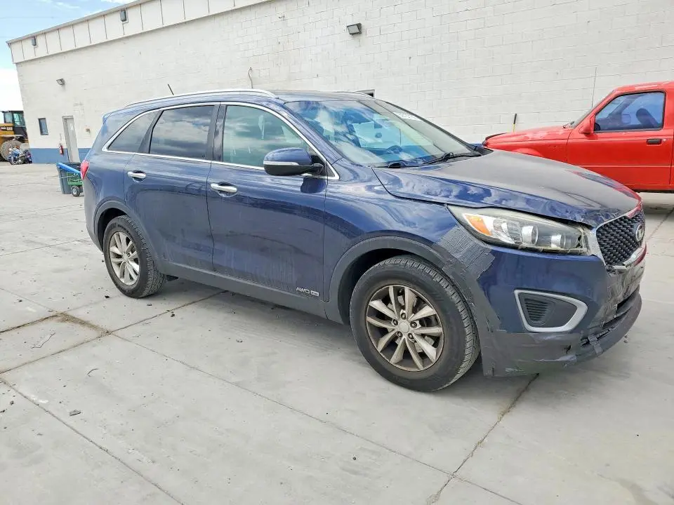 2017 KIA SORENTO LX V6  
