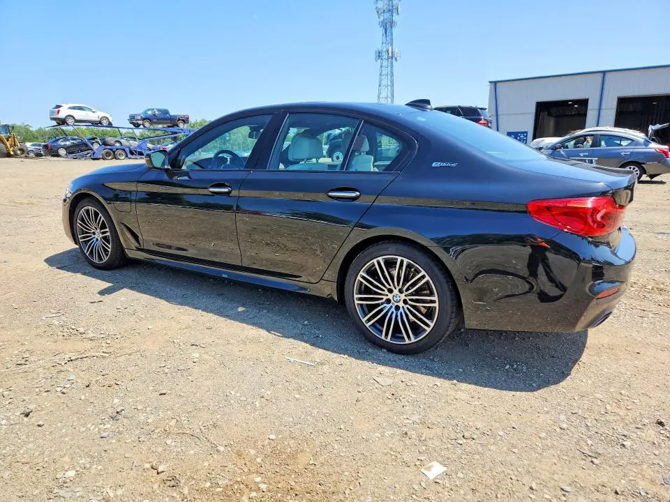 2018 BMW 530XE   