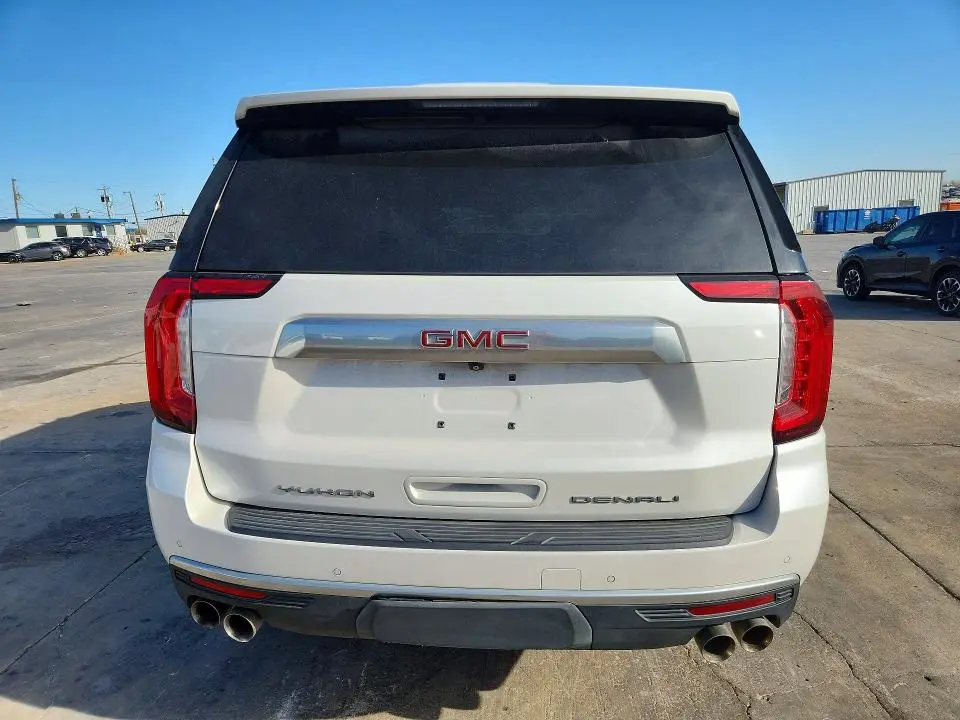 2021 GMC YUKON DENALI  