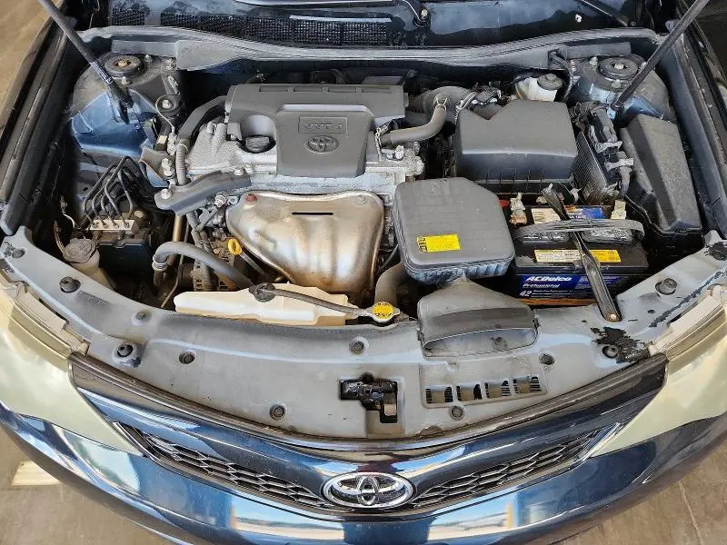 2012 TOYOTA CAMRY SE  