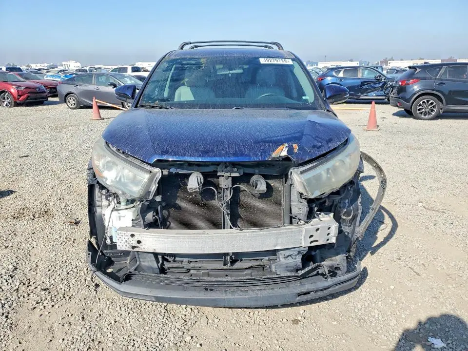 2016 TOYOTA HIGHLANDER LE PLUS  