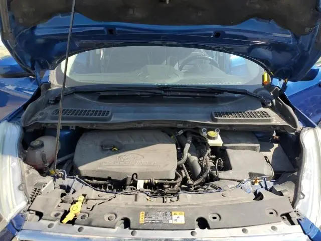 2017 FORD ESCAPE SE  