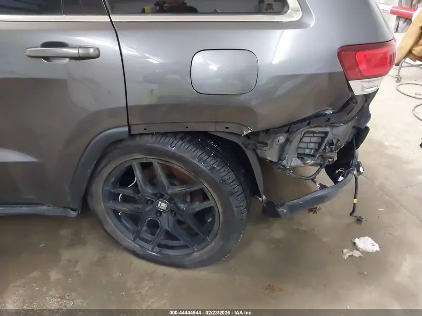 2020 JEEP GRAND CHEROKEE LAREDO E 4X4