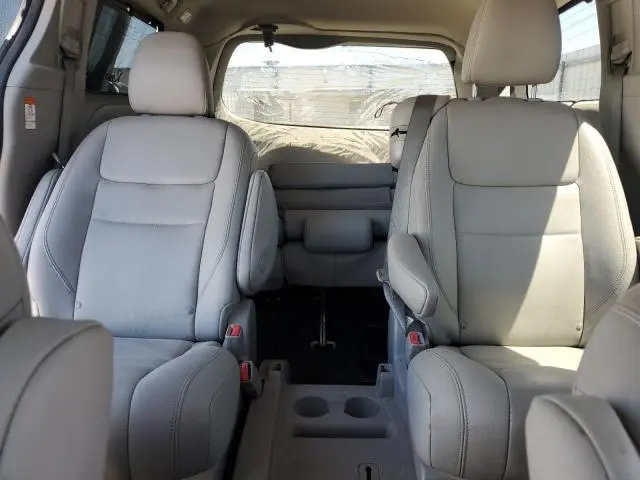 2020 TOYOTA SIENNA XLE  