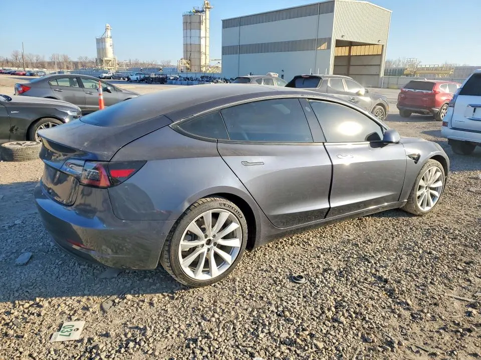 2021 TESLA MODEL 3   