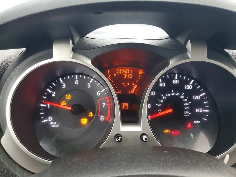 2013 NISSAN JUKE S  