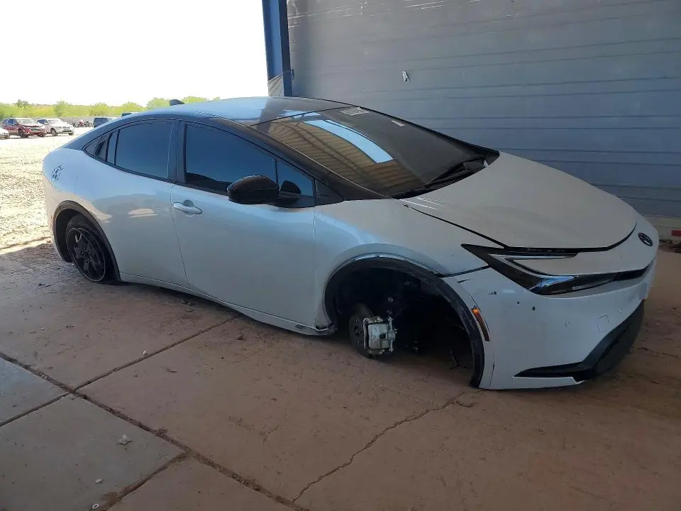 2023 TOYOTA PRIUS LE  
