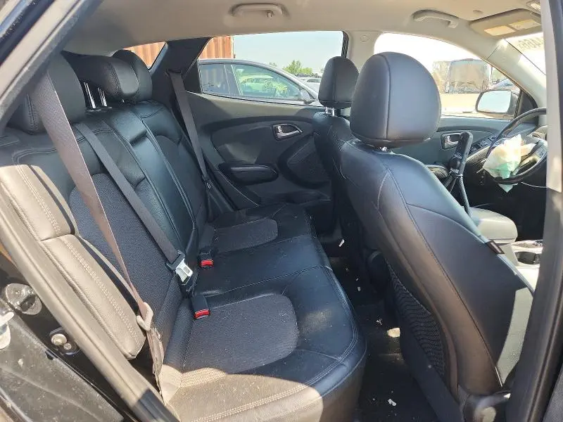 2011 HYUNDAI TUCSON GLS  