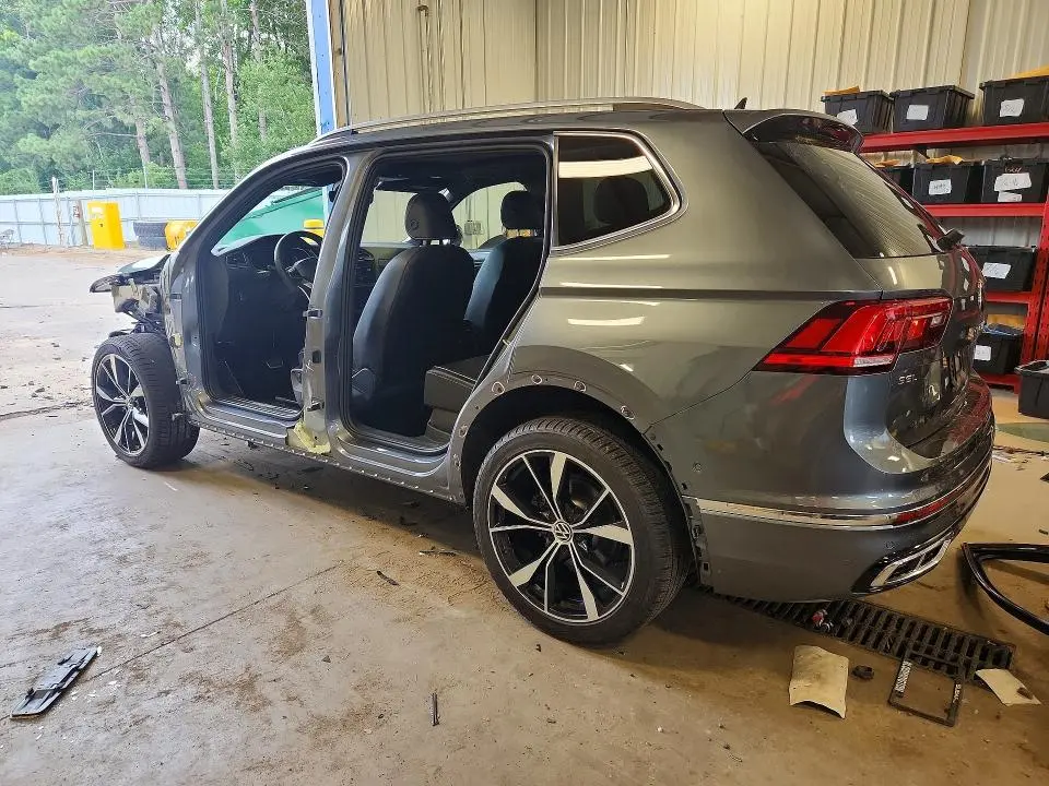 2022 VOLKSWAGEN TIGUAN SEL R-LINE  