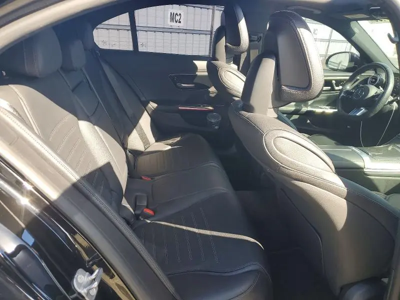 2023 MERCEDES-BENZ C 300  