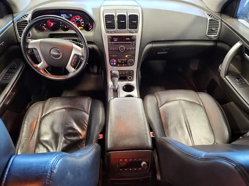 2010 GMC ACADIA SLT-2  