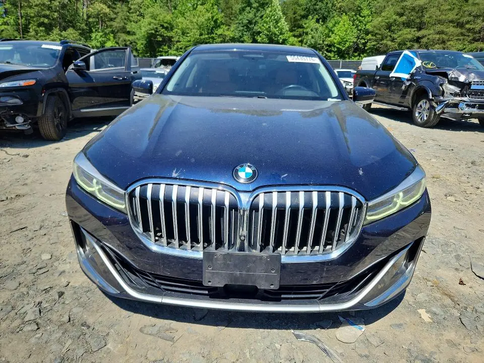 2020 BMW 750 XI  