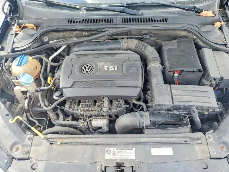 2015 VOLKSWAGEN JETTA SE  