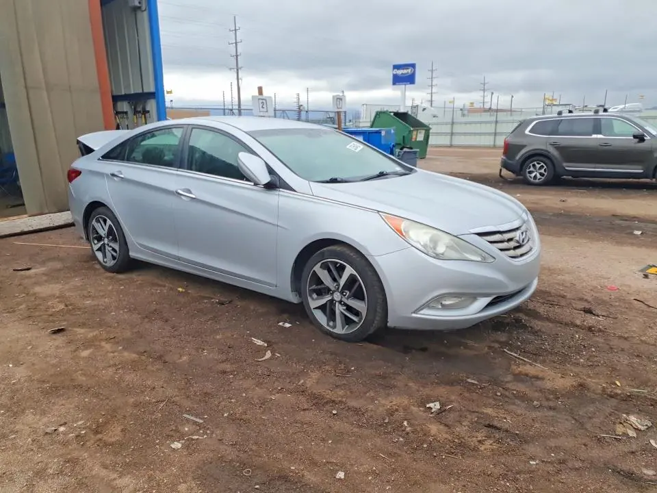 2011 HYUNDAI SONATA SE  