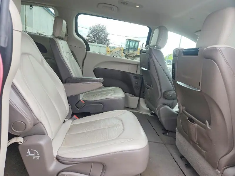 2017 CHRYSLER PACIFICA TOURING L PLUS  