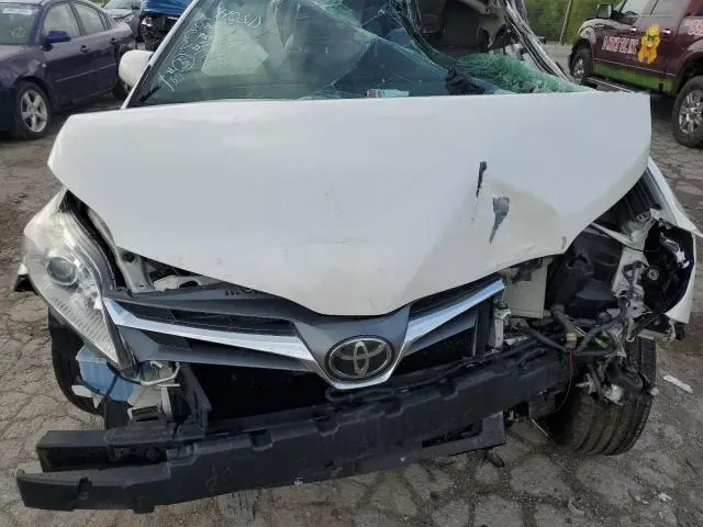 2018 TOYOTA SIENNA XLE  