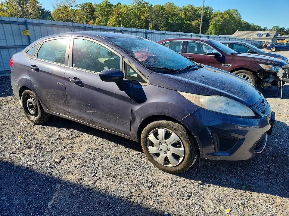 2013 FORD FIESTA S  