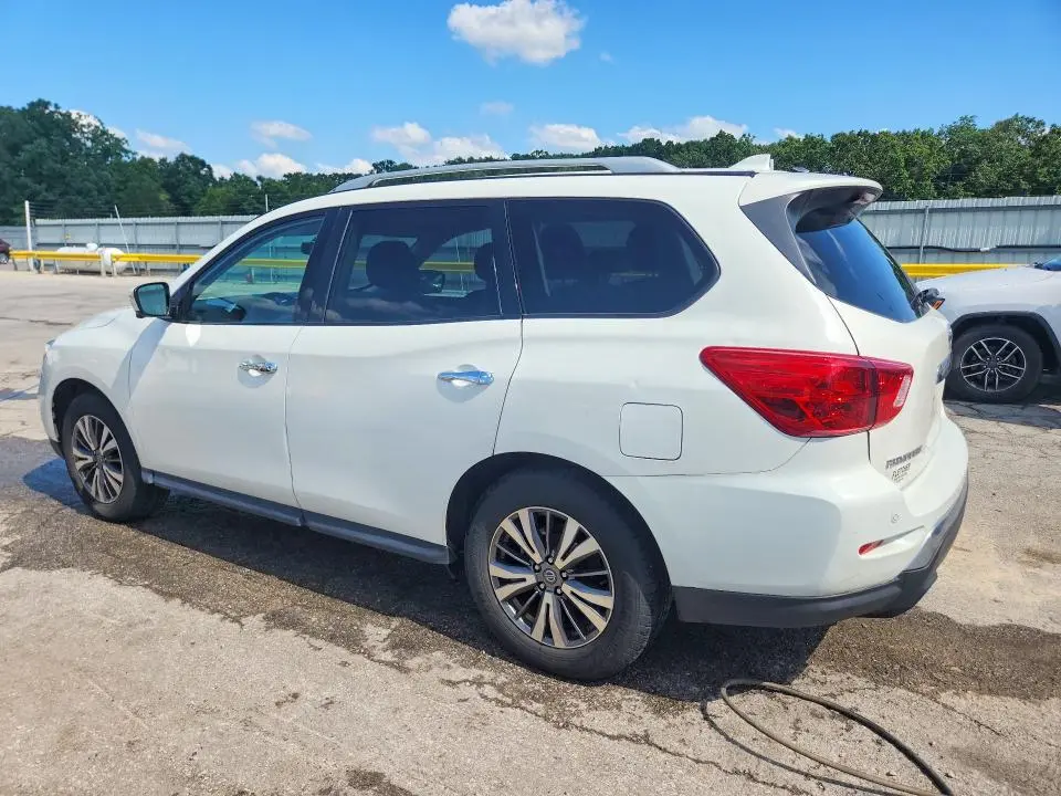 2019 NISSAN PATHFINDER SL  