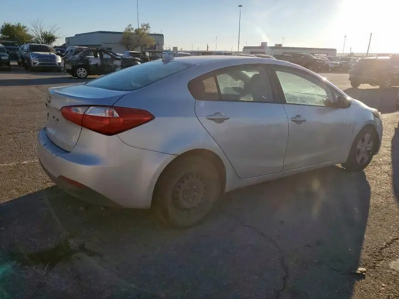 2016 KIA FORTE LX  