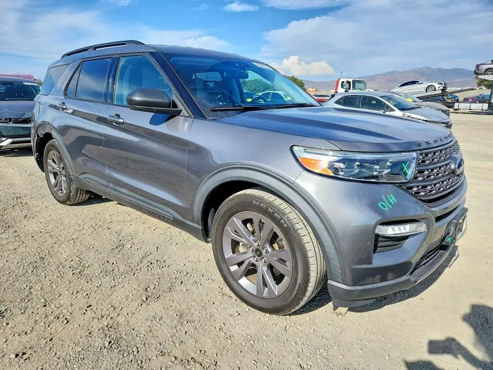 2021 FORD EXPLORER XLT  