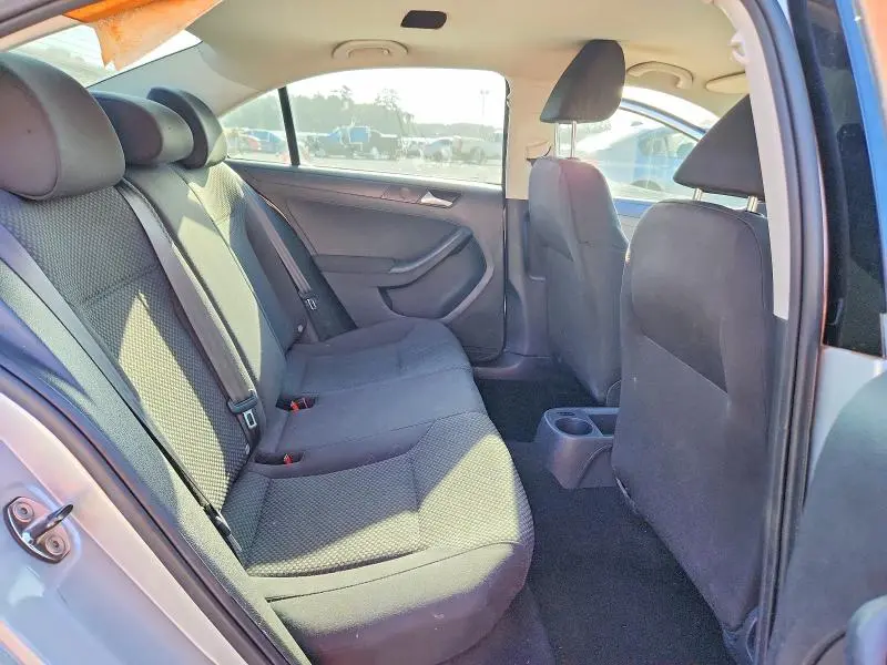 2012 VOLKSWAGEN JETTA BASE  